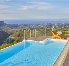 2 bedroom villa with pool, Castellammare del Golfo, sleeps 4